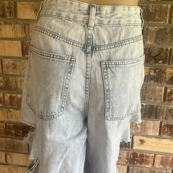 Highway Jeans Factory Distressed Ripped Light Blue Wide Leg Denim Size 3 NWT - Picture 13 of 16